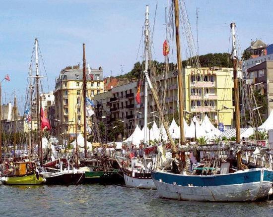 « L'Escale Du Port » 400M De La Plage, 50M Du Centre Ville Булонь-сюр-Мер Экстерьер фото
